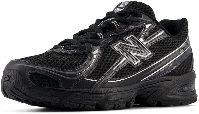 740 Unisex Shoes