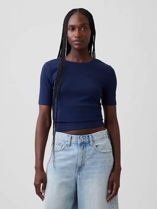 GAP Modern Crewneck T-Shirt
