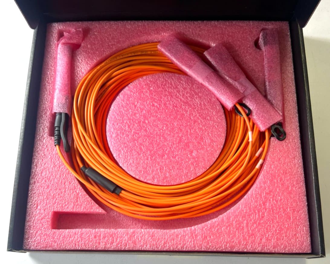 0D7M6H 10Gbe Break Out AOC QSFP 4xSFP 10m AOC-QSFP-4SFP-10G-10M